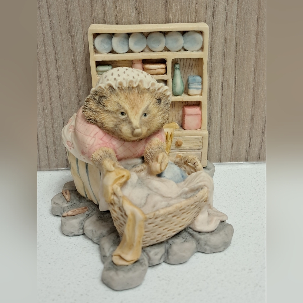 BEATRIX POTTER MRS TIGGYWINKLE THE WASHERWOMAN - Picture 11 of 12